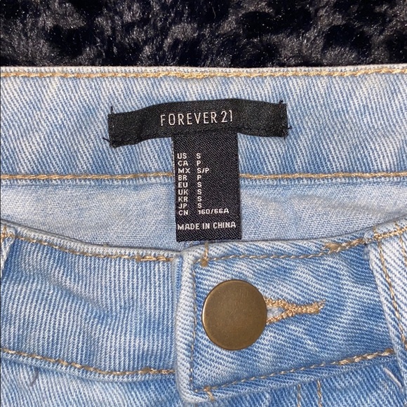 Forever 21 Denim Skirt - Picture 4 of 5